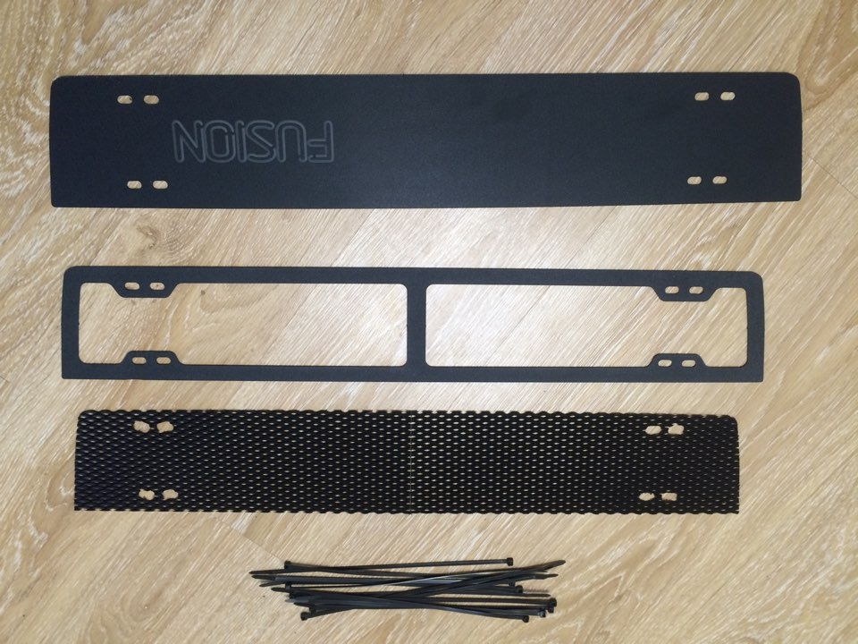 заглушка решетки радиатора