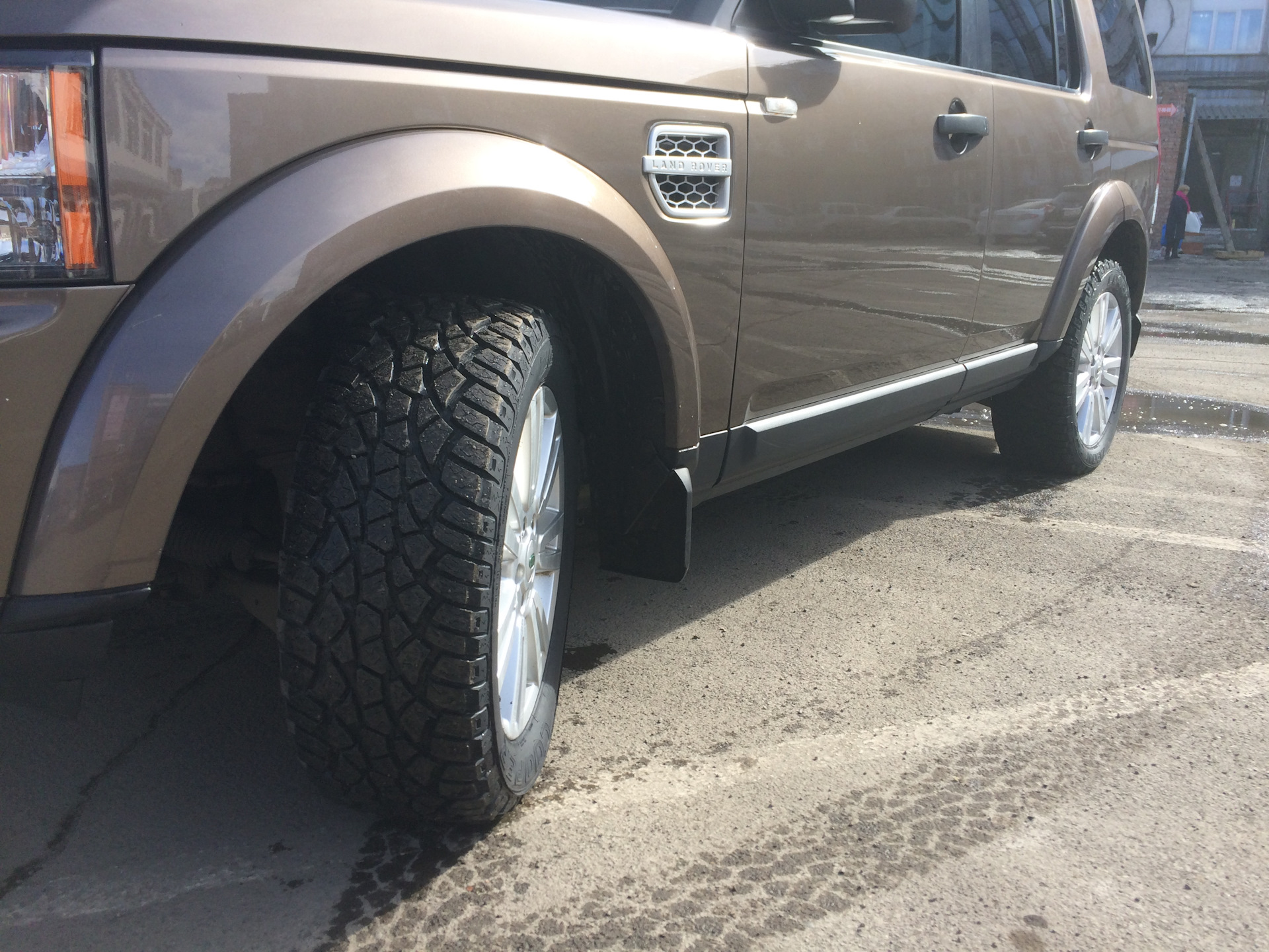 285 60 r18 a t. 285 60 r18 a t