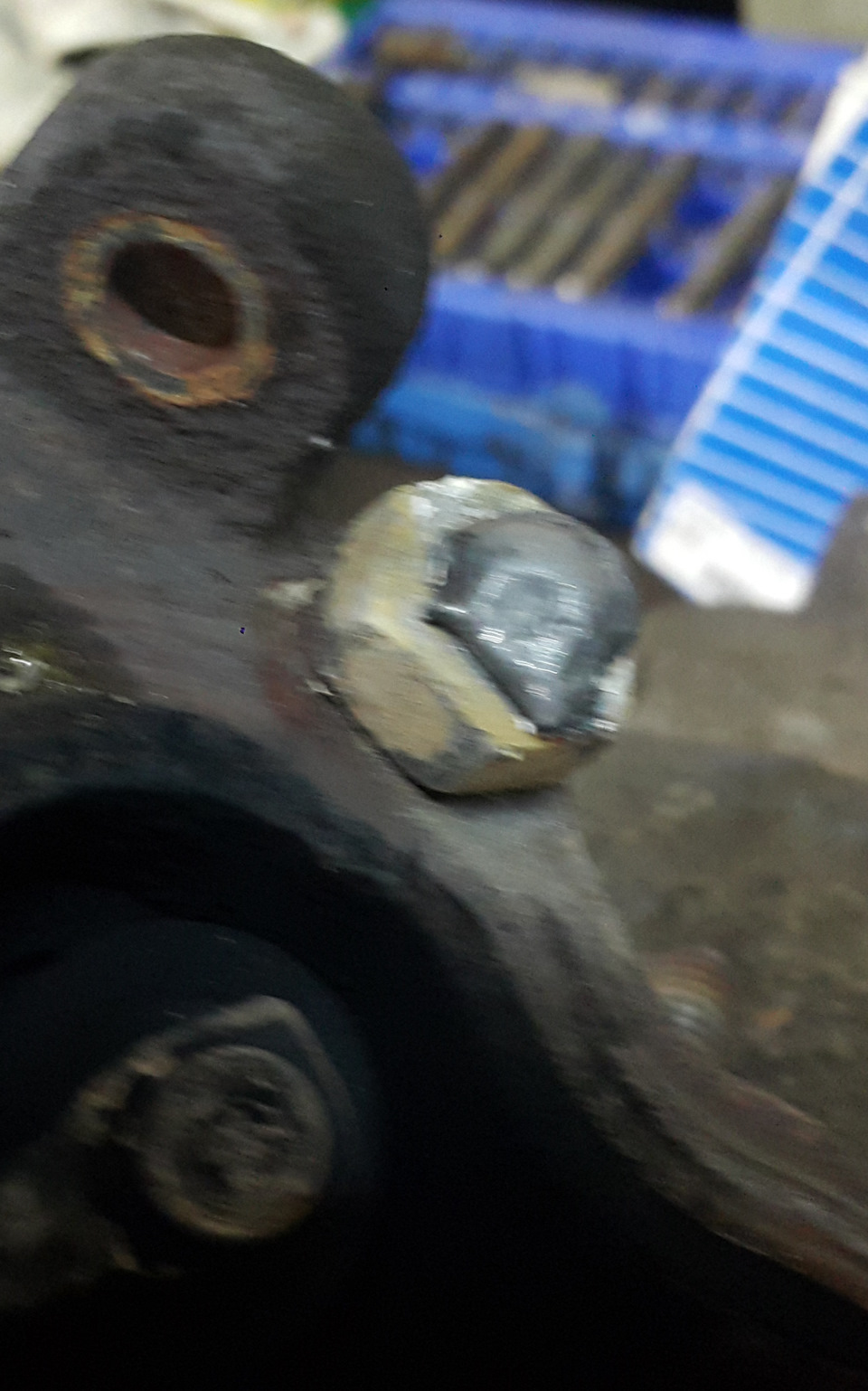 Замена стартера а все получилось как всегда- заломила шпильки — Opel ...