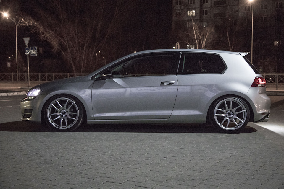 Volkswagen Golf RST