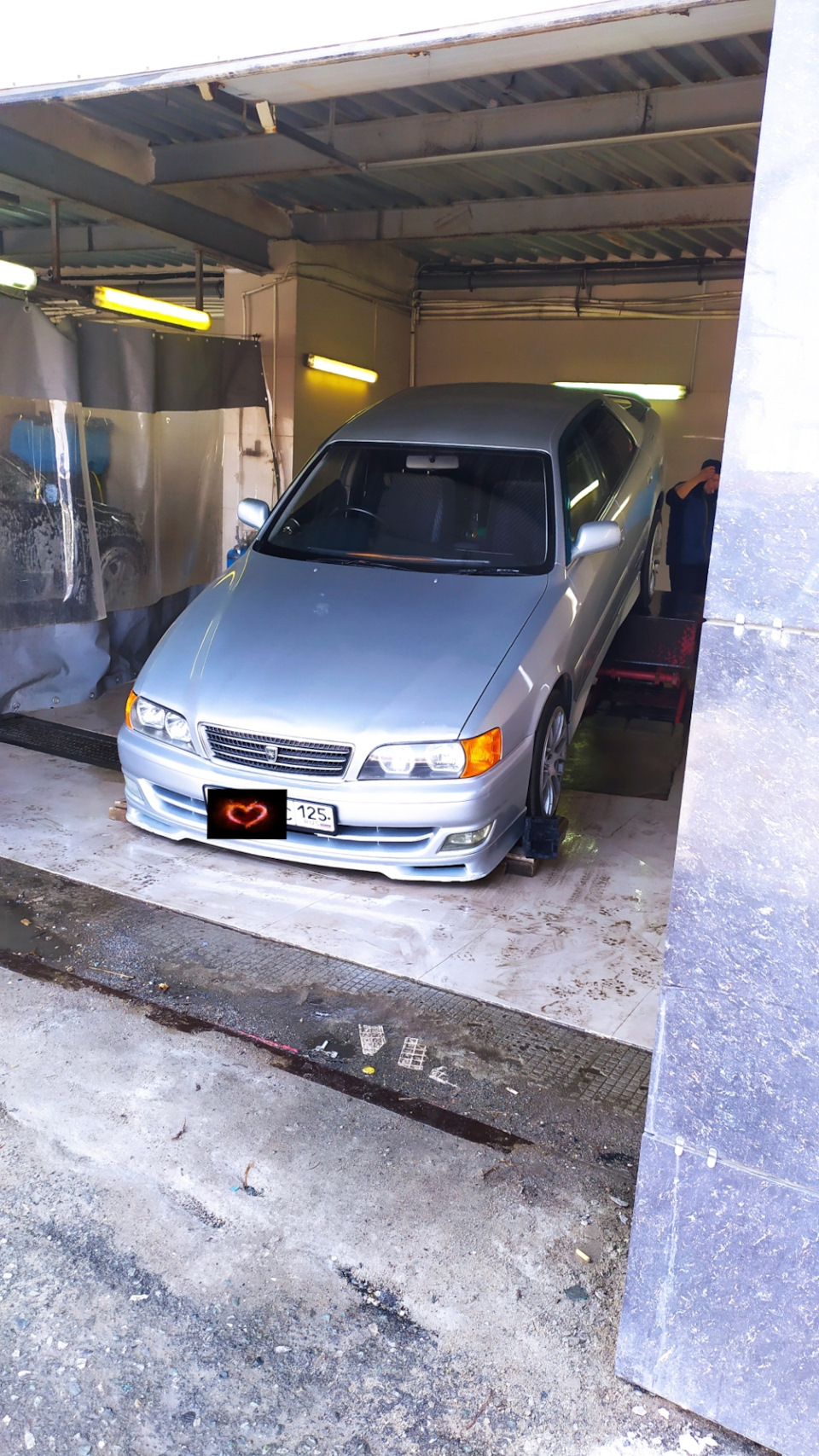 Помыл днище после зимы и ремонтных работ — Toyota Chaser (100), 2,5 л, 1997  года | мойка | DRIVE2