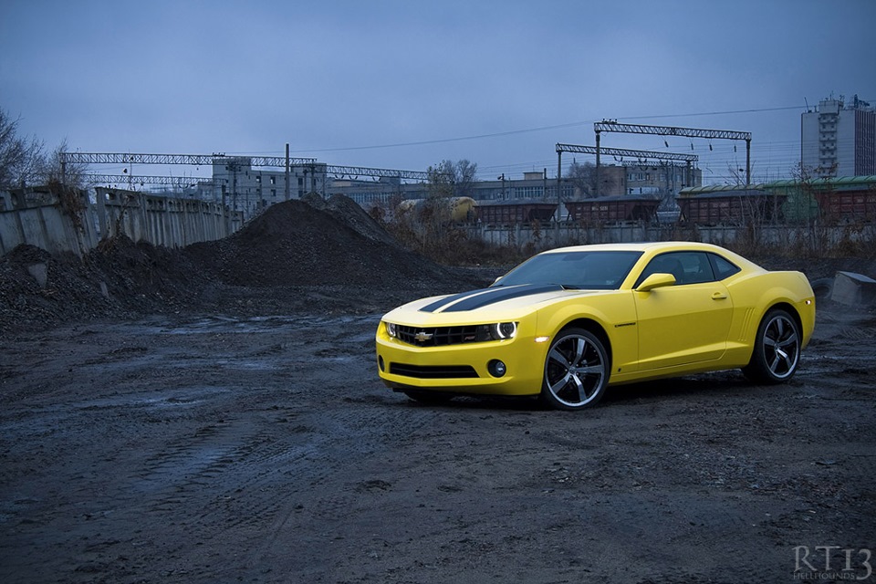 Chevrolet Camaro SS 2010 Р¶С‘Р»С‚С‹Р№