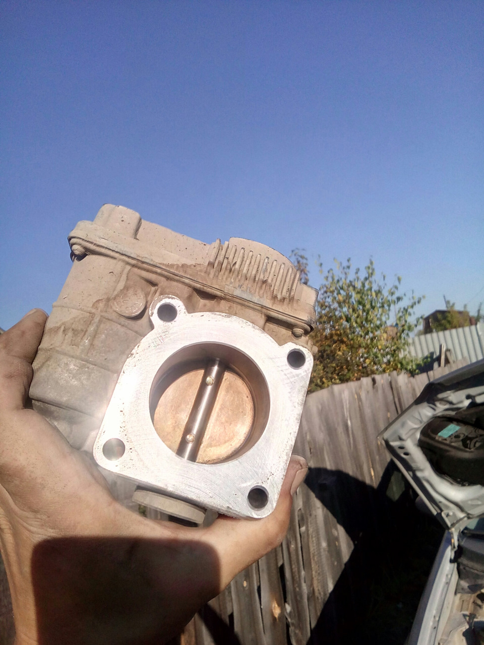 Что будет с дроссельной заслонкой если ее не мыть 8 лет… — Nissan ...