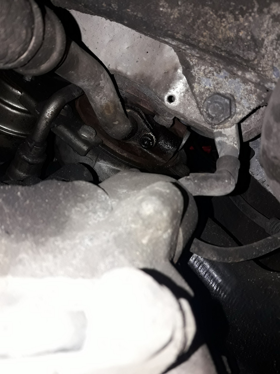 полезли вниз? конечно полезли) — Volkswagen Passat B5, 1,8 л, 2001 года ...