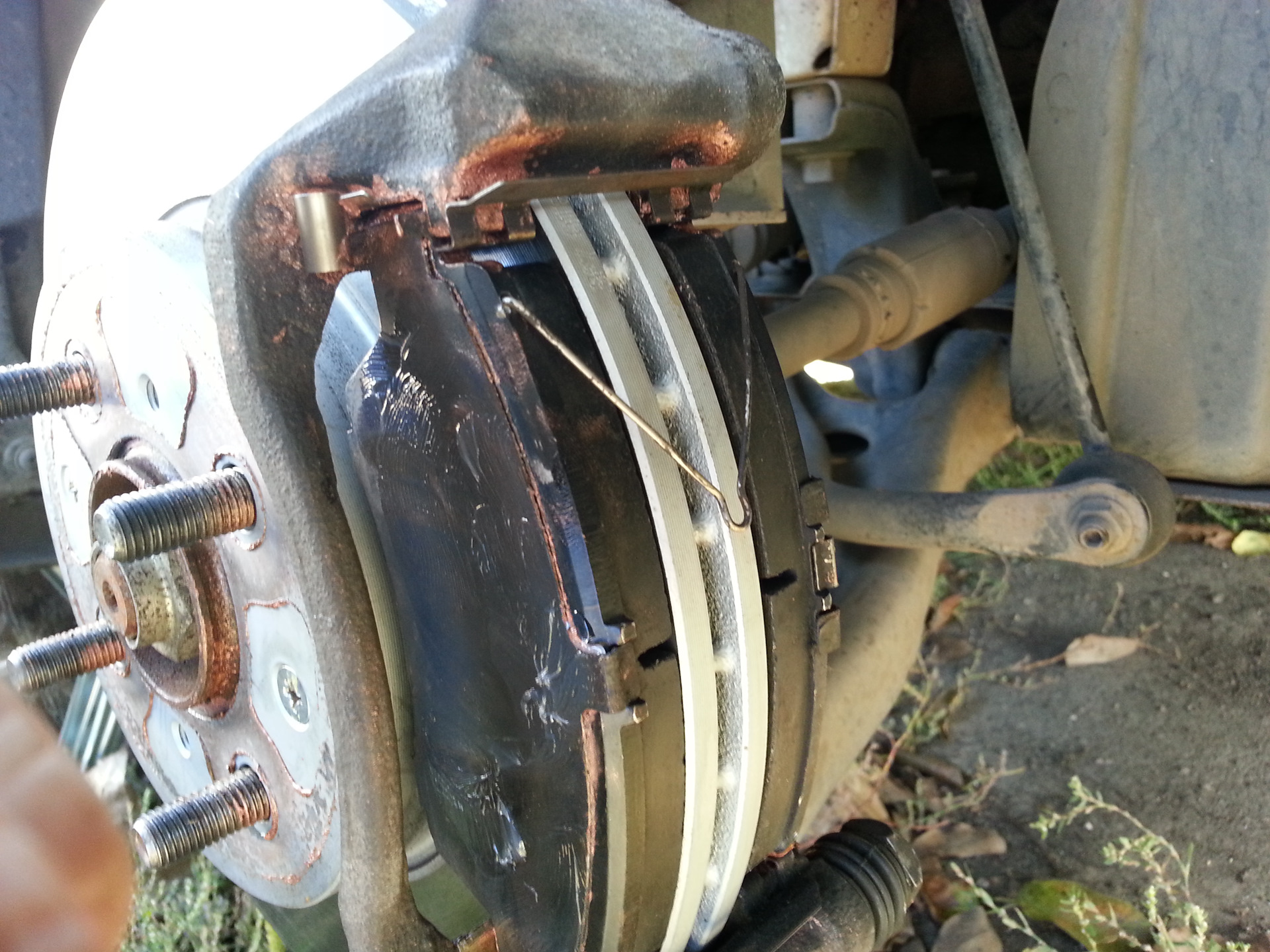 задние тормоза ниссан кашкай j10 дисковые. замена тормозных колодок ниссан. замена тормозных колодок ниссан. тормозные колодки ниссан максима а32 передние оригинальные. скобы тормозных колодок хонда пилот 2.