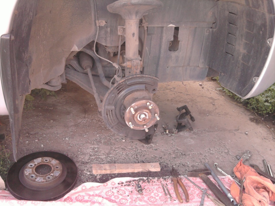 загудела правая ступица — Mitsubishi Endeavor, 3,8 л, 2005 года ...