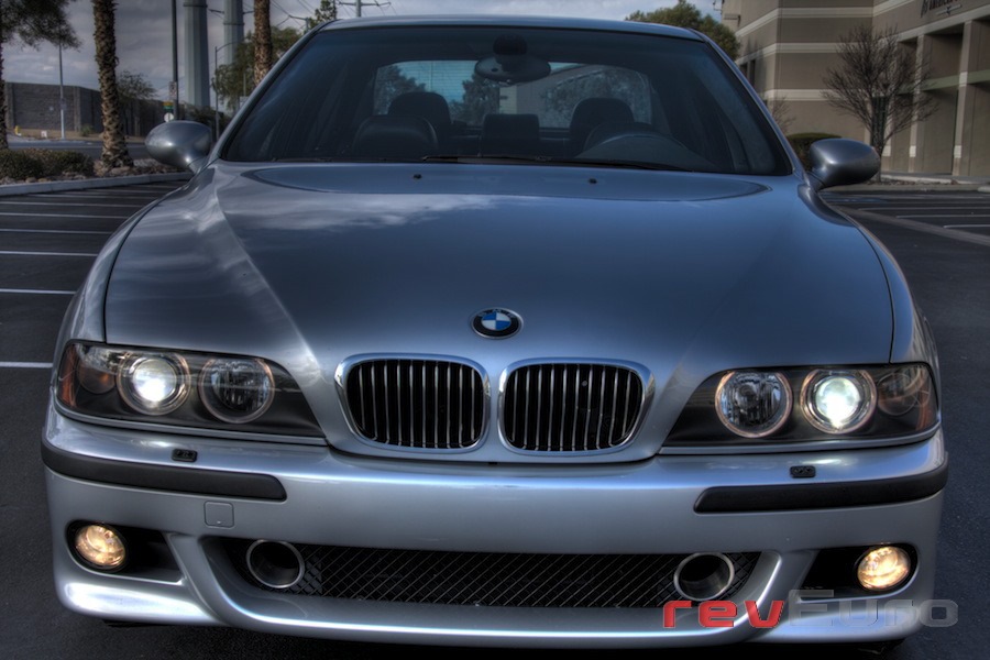 Бмв беларусь. BMW e39 m пакет. Е39 м пакет. BMW e39 дорест и м. Бампер е39 синий дорест.