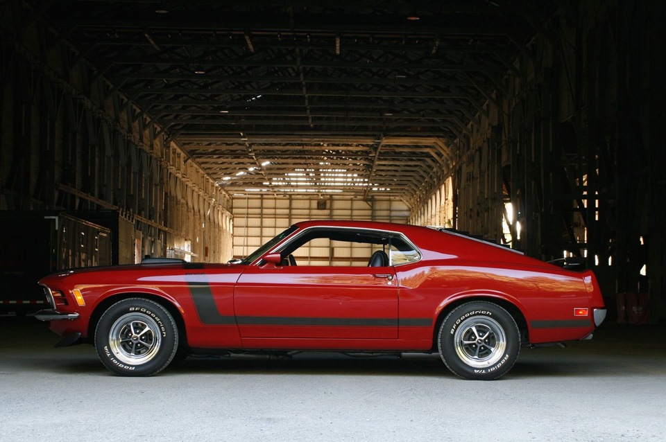 19. 1970 ford mustang boss 302. 