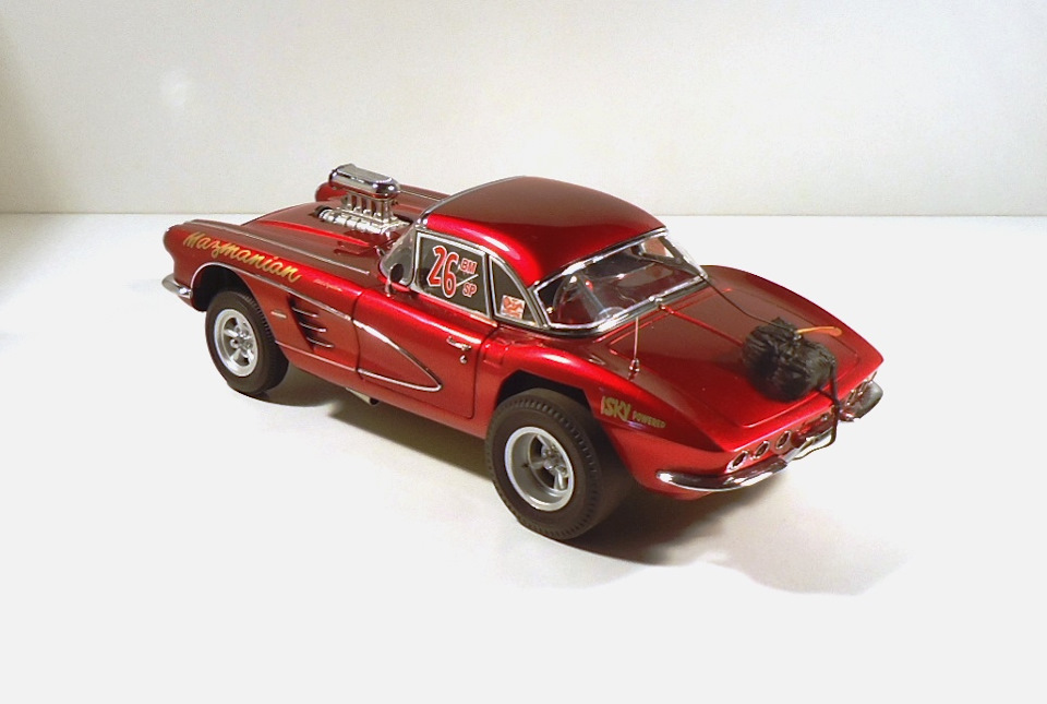 卸し売り購入 PRECISION MINIATURES 製 1/18 1961 Chevrolet Corvette