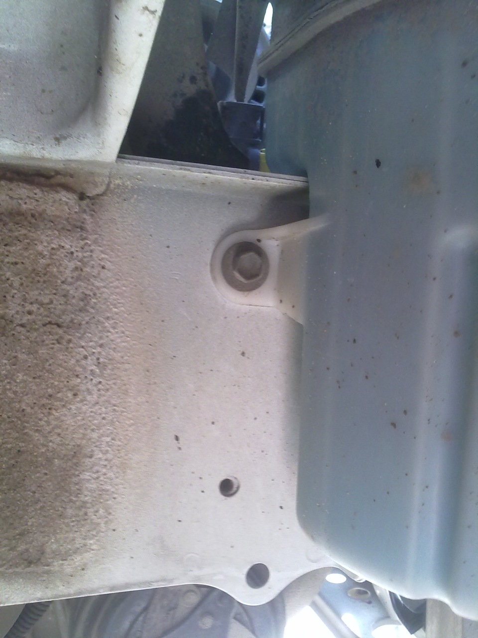 e2c4678s 960 Как крепить лонжерон тойота функарго