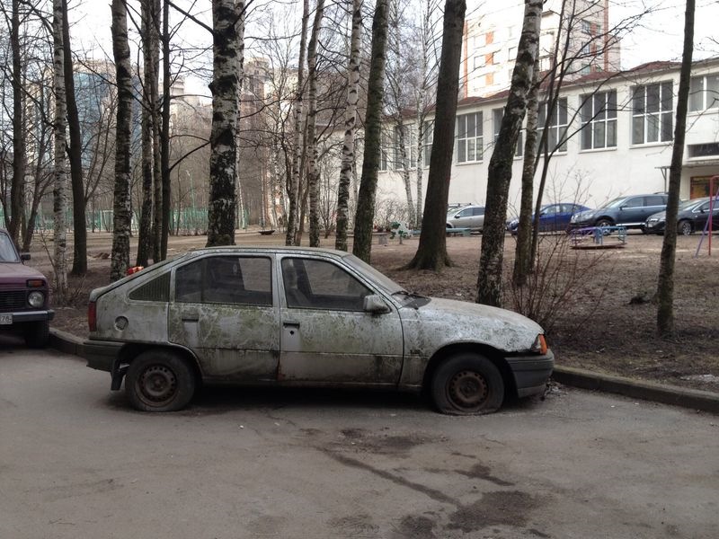 Брошенные автомобили в санкт петербурге