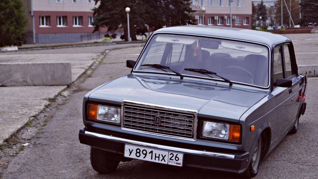 Lada 21074 1.7 бензиновый 2011 | LowRider на DRIVE2