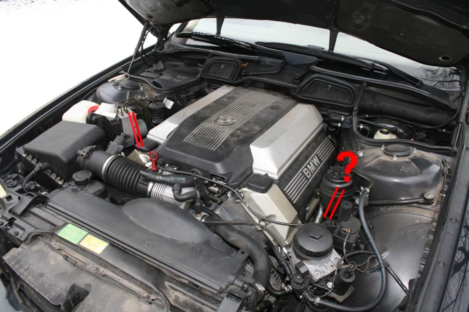 Е39 под капотом. BMW e38 3.5 двигатель 4.4. БМВ е38 под капотом. BMW e32 740i под капотом. Е38 под капотом