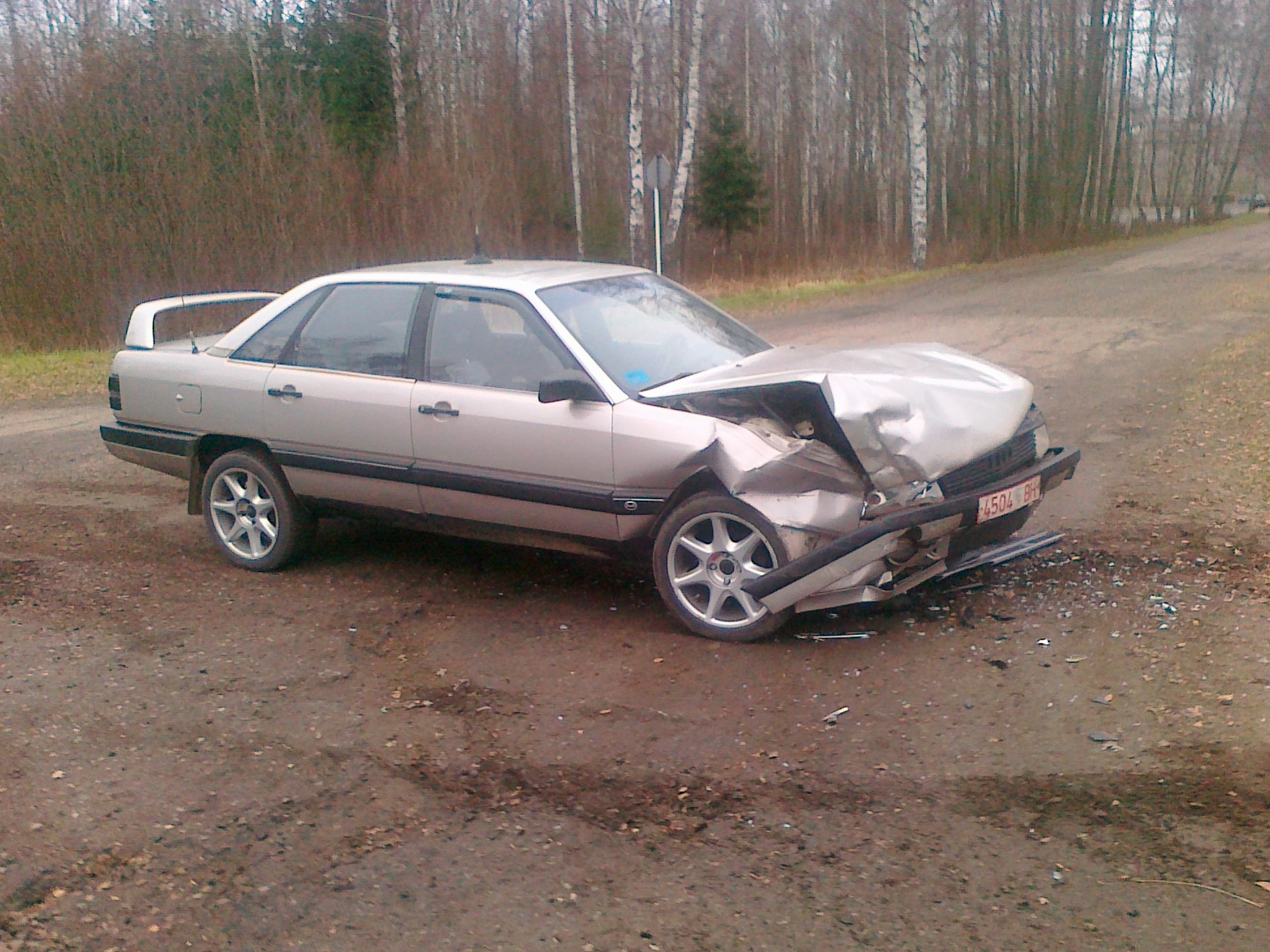 разбил свою малышку — Audi 100 (C3), 2 л, 1986 года | ДТП | DRIVE2