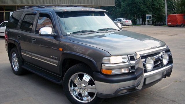 Chevrolet Tahoe 800