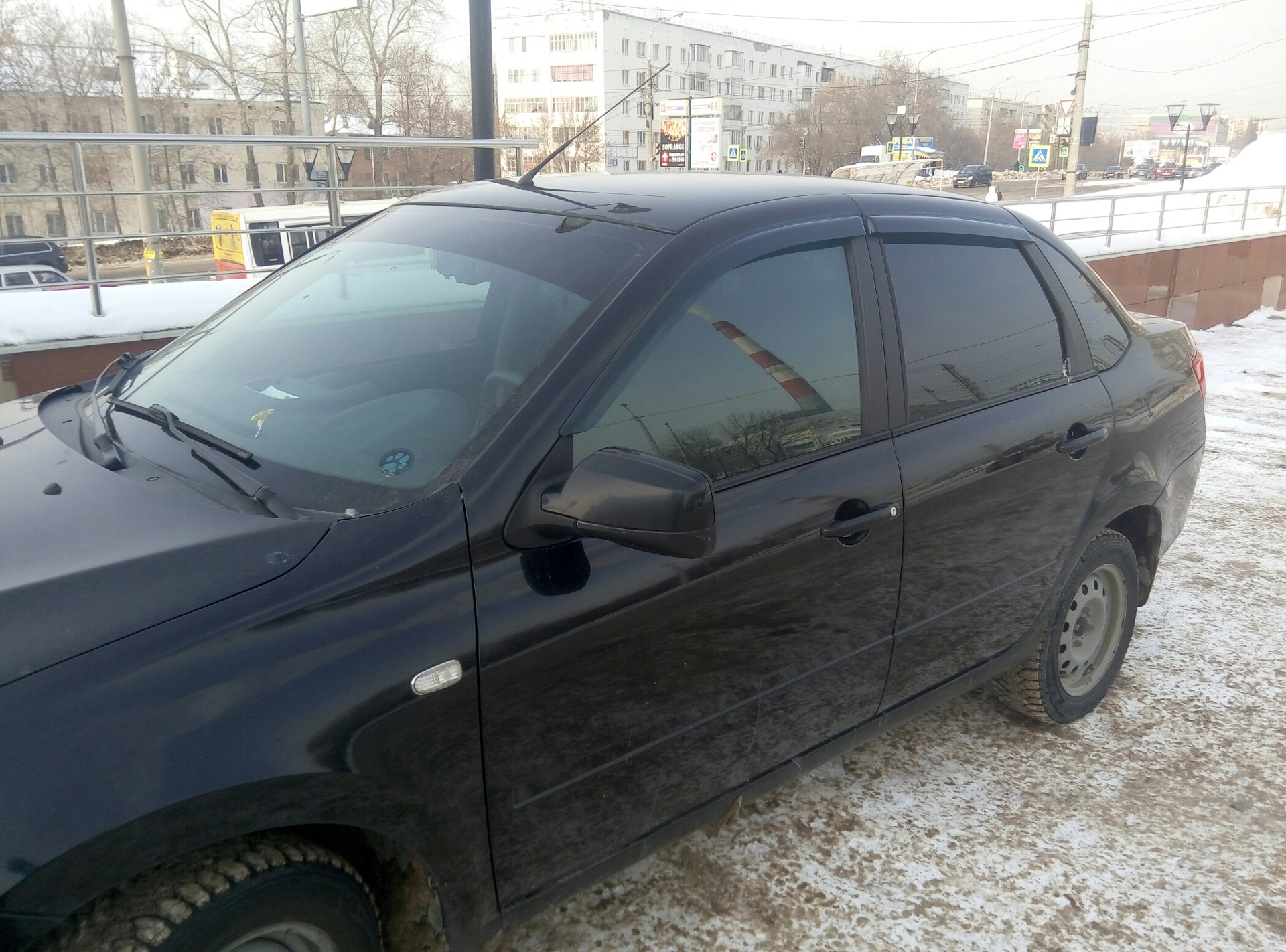 Сетки на окна — Lada Гранта, 1,6 л, 2013 года | аксессуары | DRIVE2