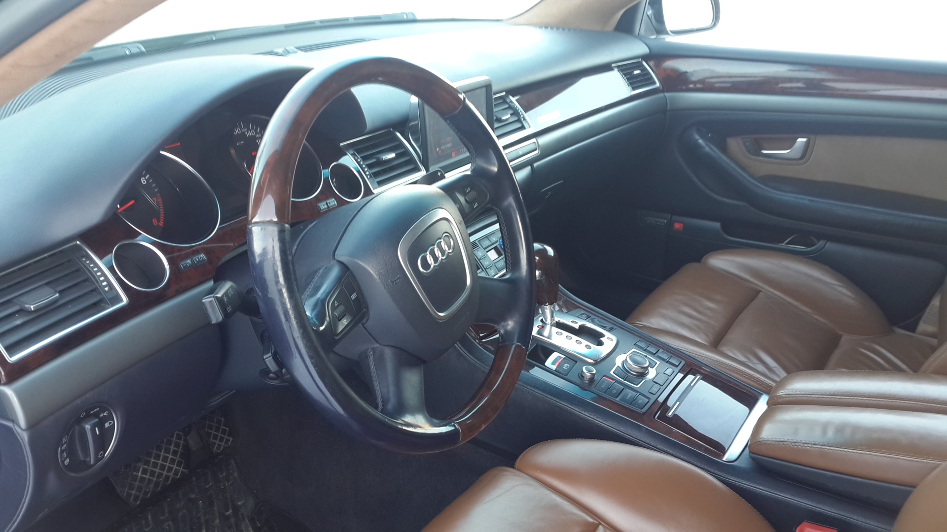 Audi A8 (D3) 4.2 бензиновый 2006 | ДлИнНая))) на DRIVE2