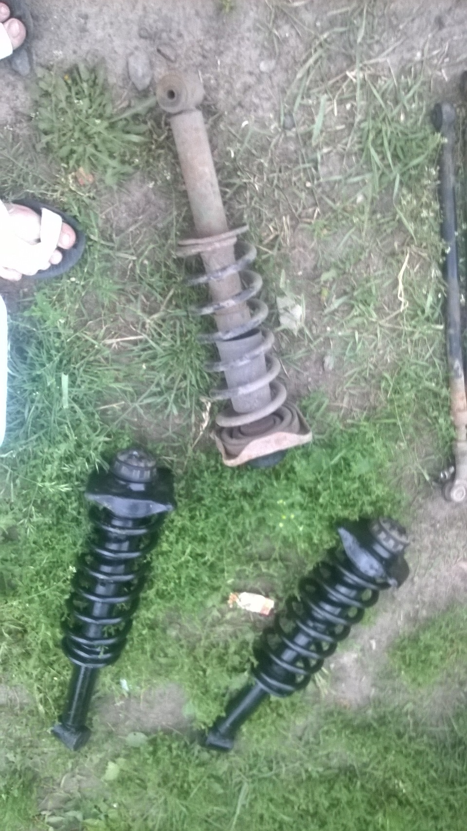 Лопнула задняя пружина — Audi 100 (C4), 2,5 л, 1992 года | поломка | DRIVE2