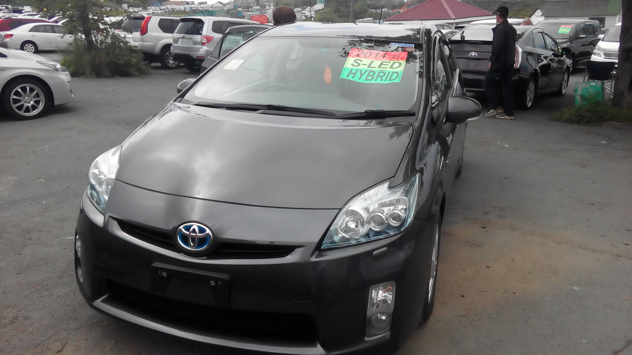 Toyota Prius (30) 1.8 гибридный 2011 | S-LED на DRIVE2