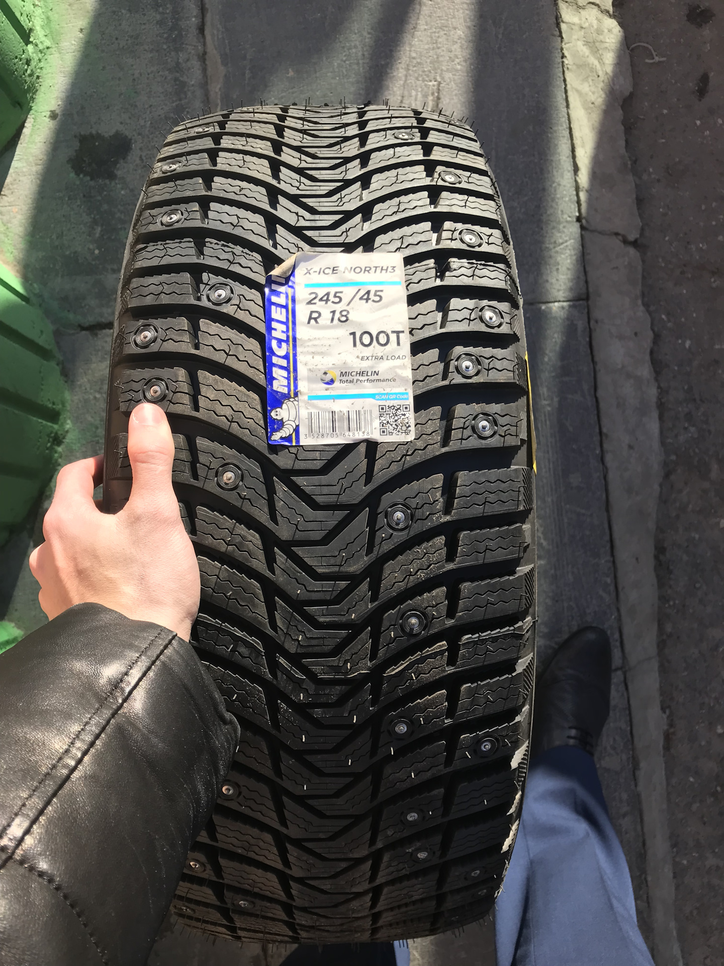 Айс отзывы. Мишлен x Ice North 3. Michelin x-Ice North 3 r18. Michelin Ice North 3. Michelin x-Ice North 3 245/50 r18.