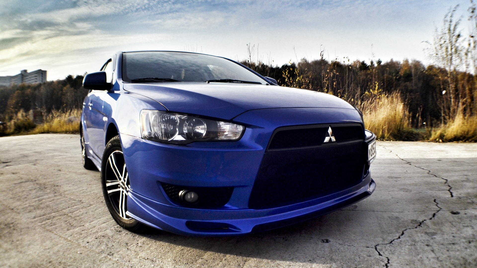 Mitsubishi Lancer Evolution 10 синий