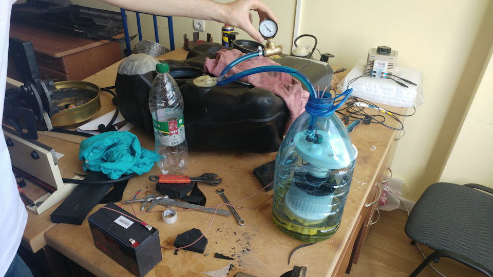 Течь бензобака (часть 3) — Ford C-Max I, 1,6 л, 2007 года | своими ...