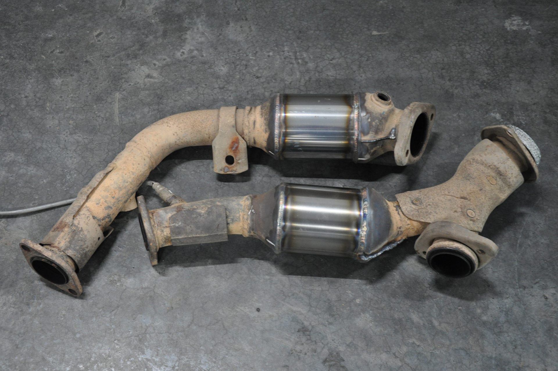 Катализатор на мицубиси паджеро 4. Пламегаситель паджеро 4 3. 0 катализаторы. Паджеро 4 3. 8.