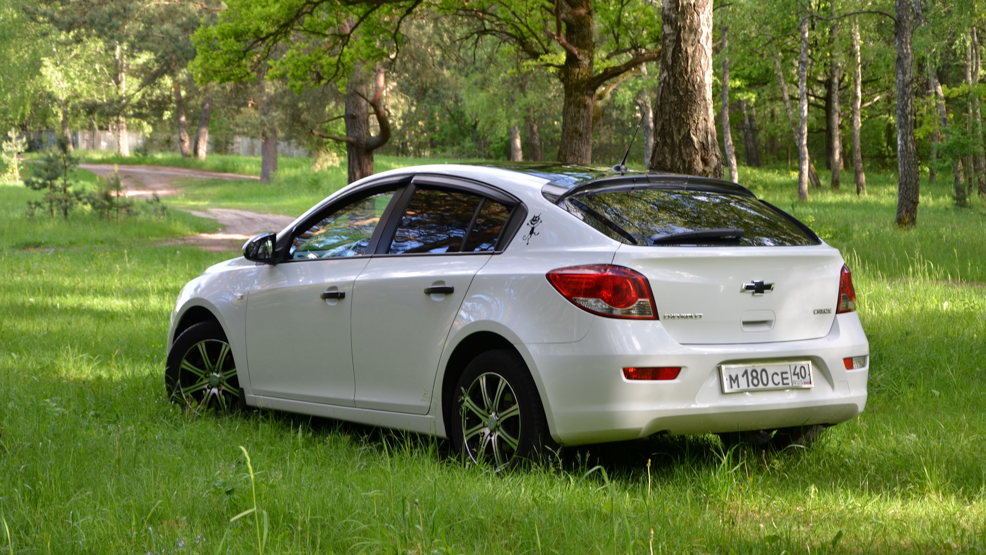 Chevrolet Cruze 2014 хэтчбек черный