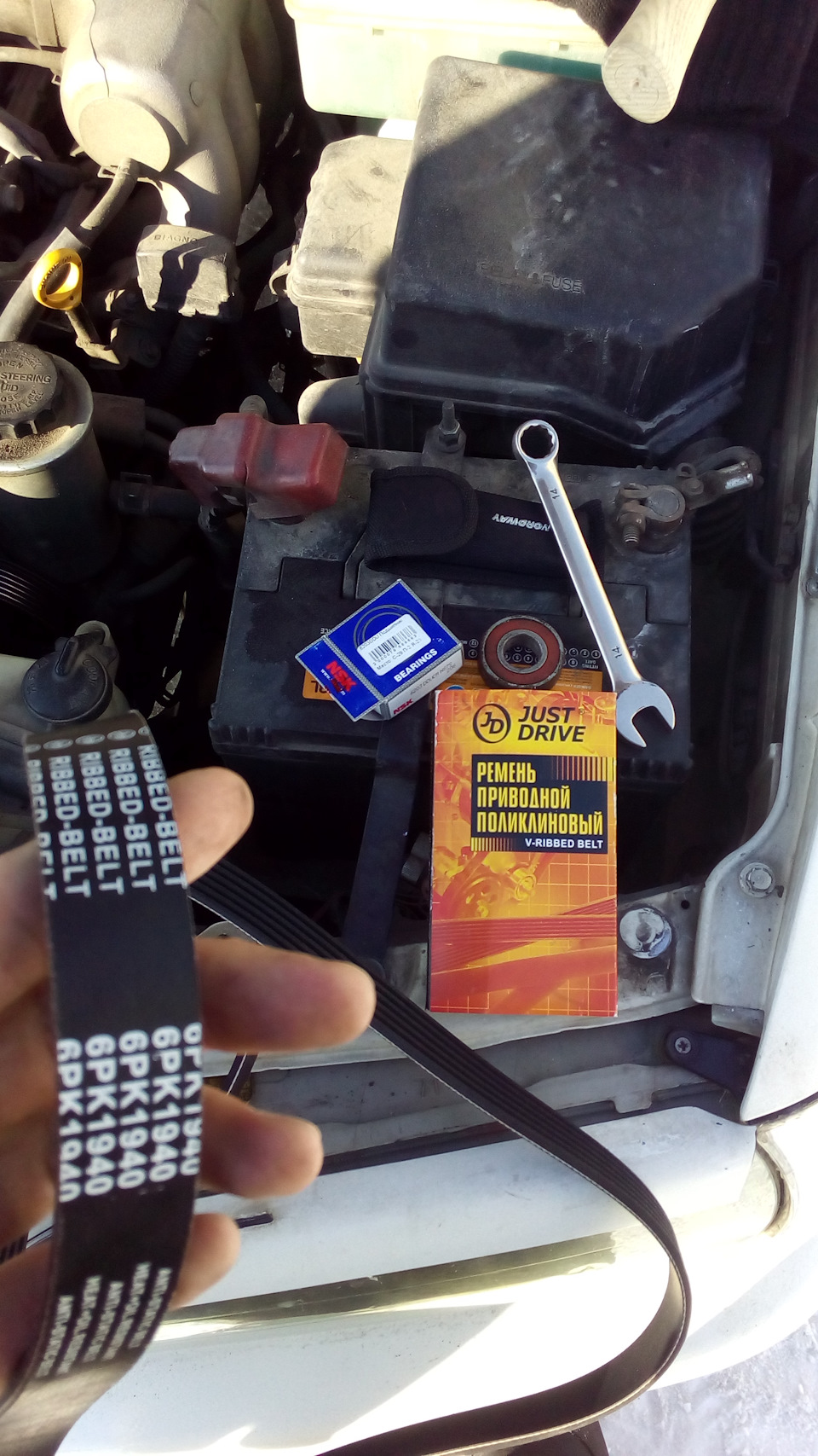 Замена приводного ремня и подшипника натяжного ролика — Toyota Chaser ...
