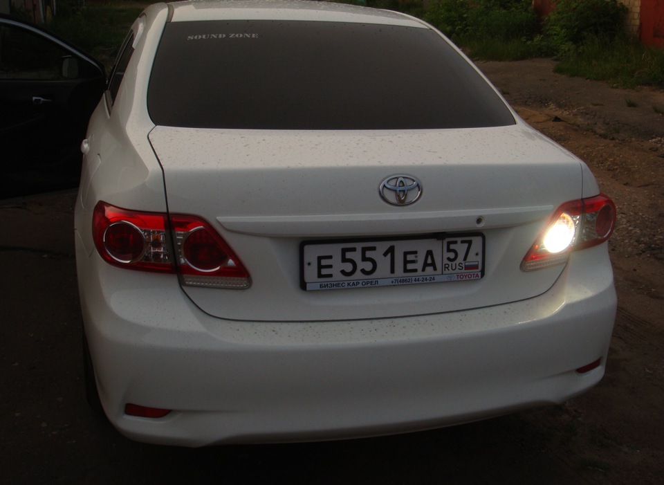 задний ход тойота королла