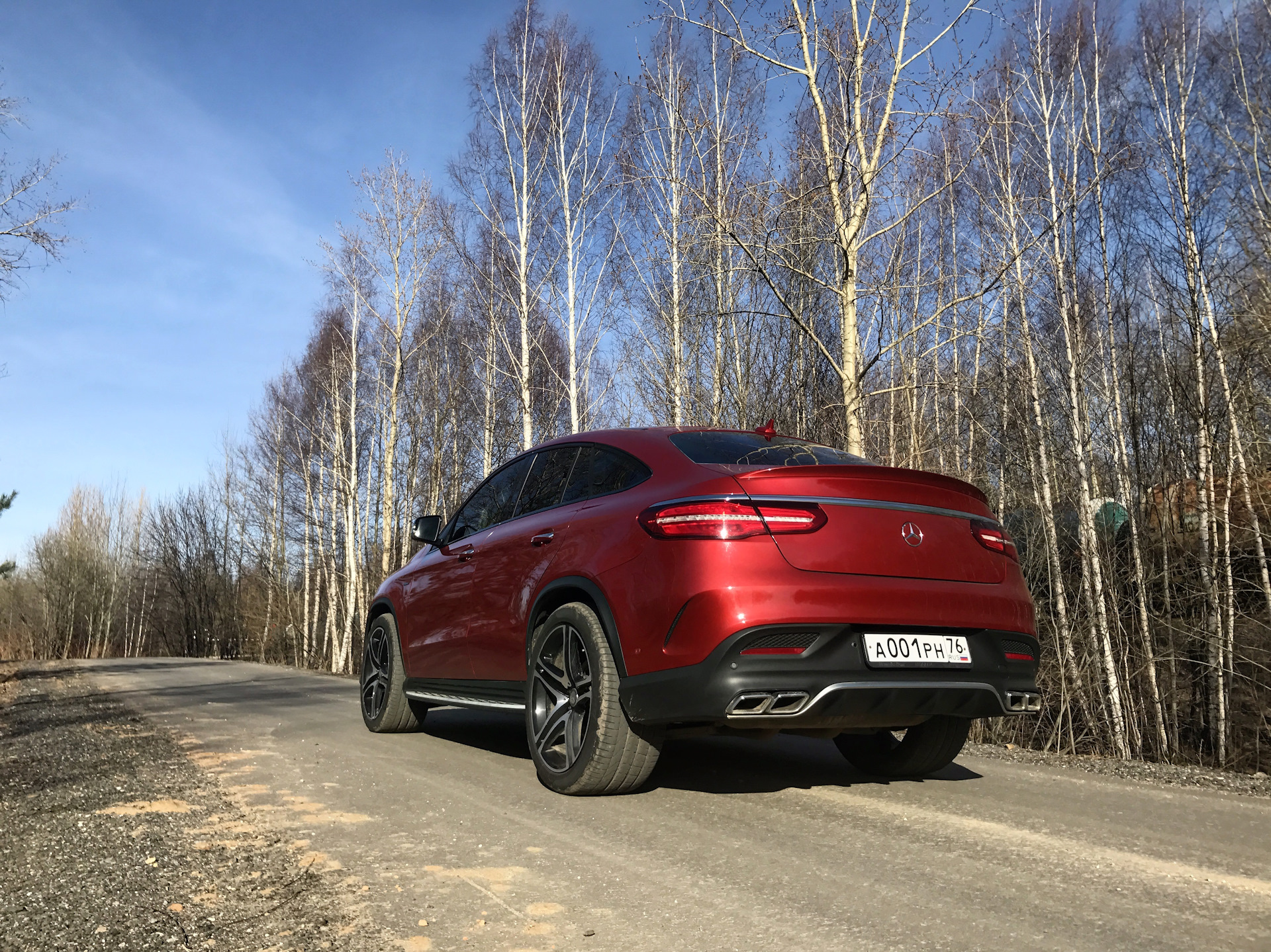 Gle 43 amg. GLE 43 AMG Coupe. Mercedes GLE гиацинт. AMG GLC 43 гиацинт красный. GLE Coupe матовый.