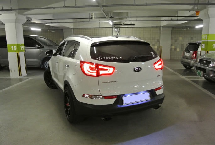 kia sportage 3 задние фонари