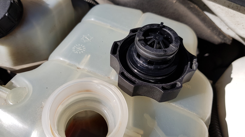 Шевроле круз 1.8 потемнел антифриз — Сообщество «Chevrolet Club» на DRIVE2