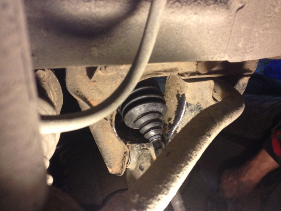 Замена пыльников рулевой рейки — Nissan Pathfinder (2G), 3,3 л, 1998 ...