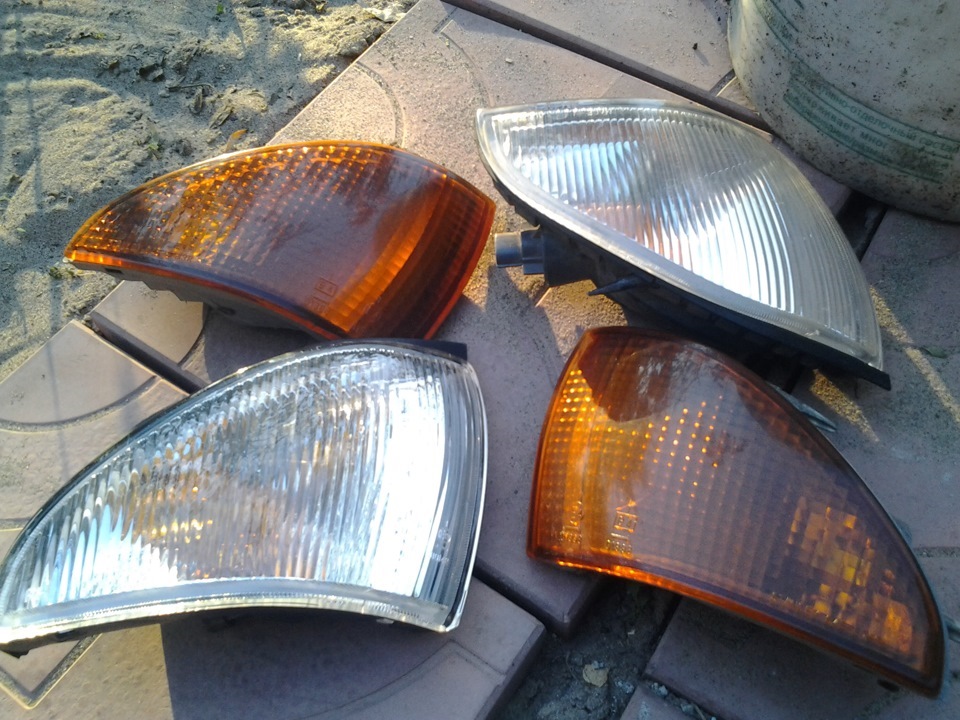 Mercedes w124 указатель поворота. поворотник хелла ауди 100 с4. повторитель над фарой на фусо 97 г в. левый поворотник ниссан санни 2000. поворотник передний ваз 2114 bosch.