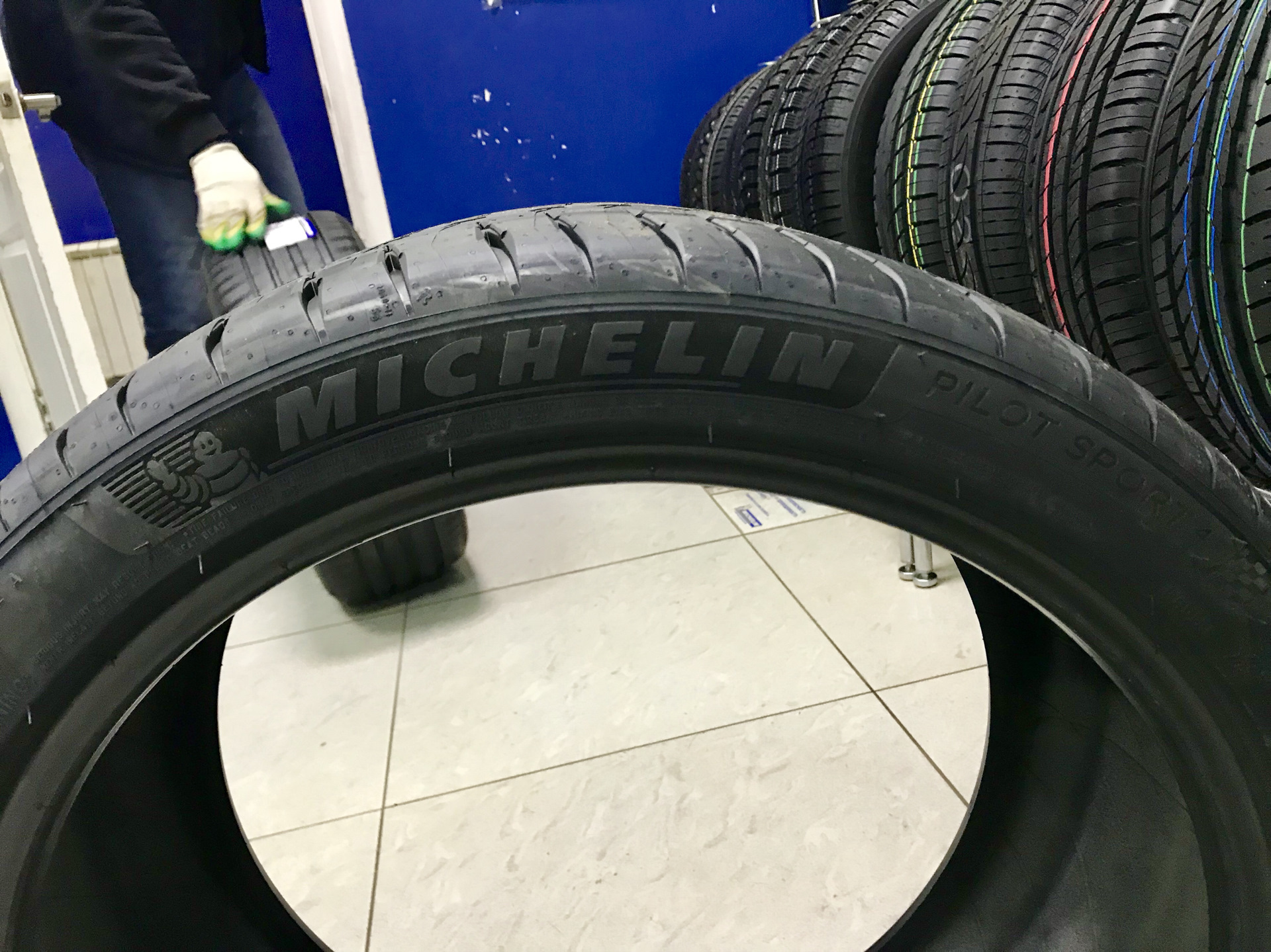 245 45 r19 michelin