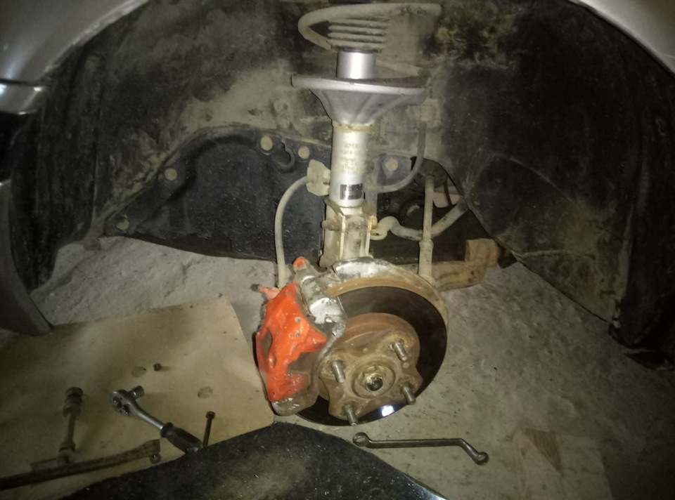 |Замена левого ступичного подшипника, ревизия рычага, восстановление ...