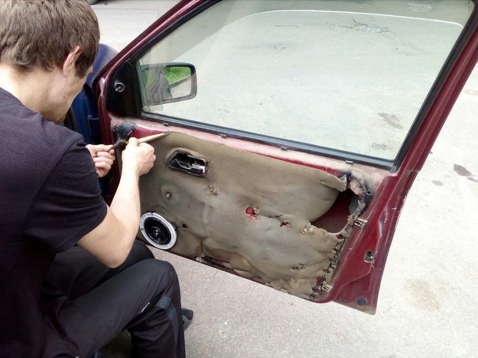 Поставили шумку на двери — Ford Sierra, 1,6 л, 1991 года | другое | DRIVE2