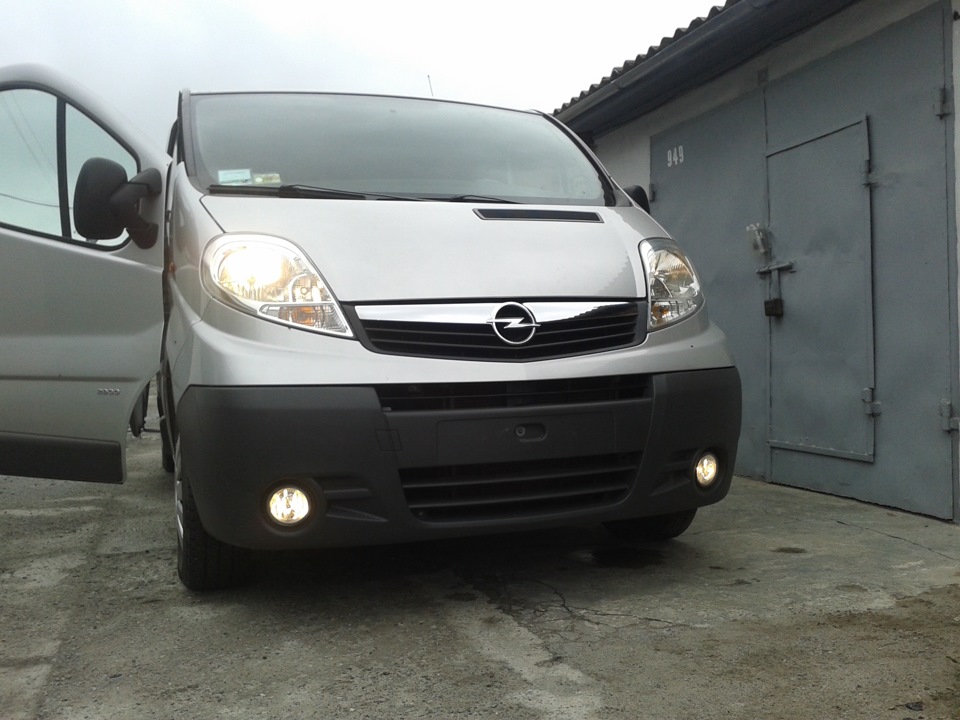 Opel Vivaro 2010 в Кыргызстане. Опель Виваро 2.9 дизель. Опель Виваро 2013 установка линз. Серый Виваро тюнинг.