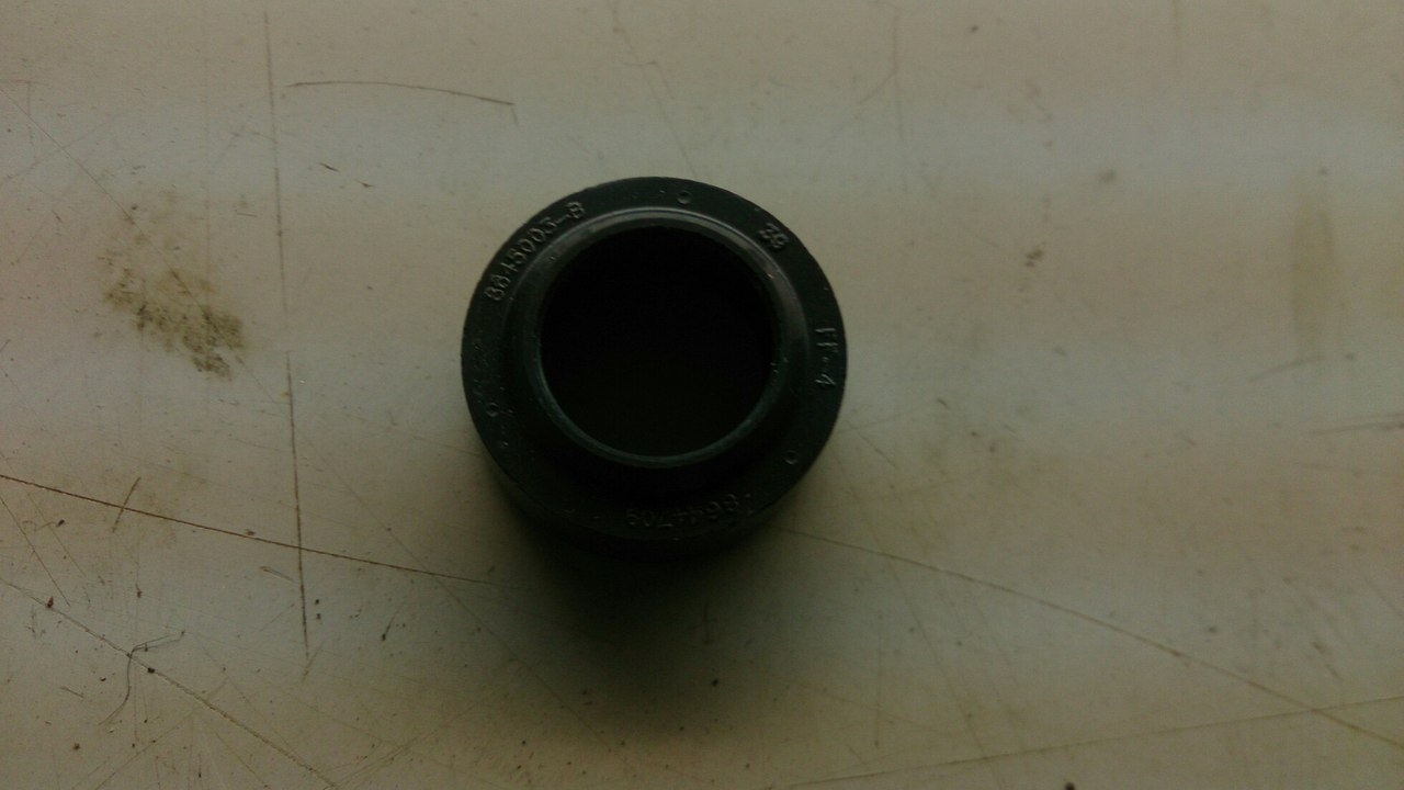 корпус сальника штока выбора передач 2108. бронзовая втулка кпп ваз 2108. втулка штока выбора. втулка ваз 2101 фиксатора выбора передач. втулка сальника кпп 2108.