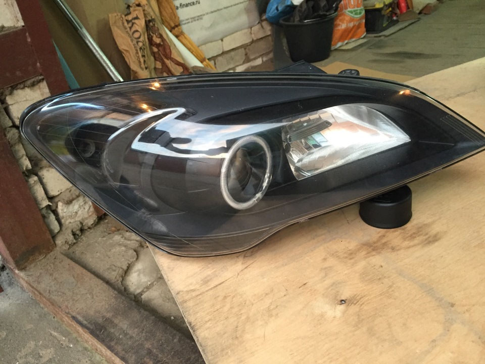 фары приора 2 black стг. покрасить фары. фара приора 1. покраска фар kia ceed. покраска фар изнутри.