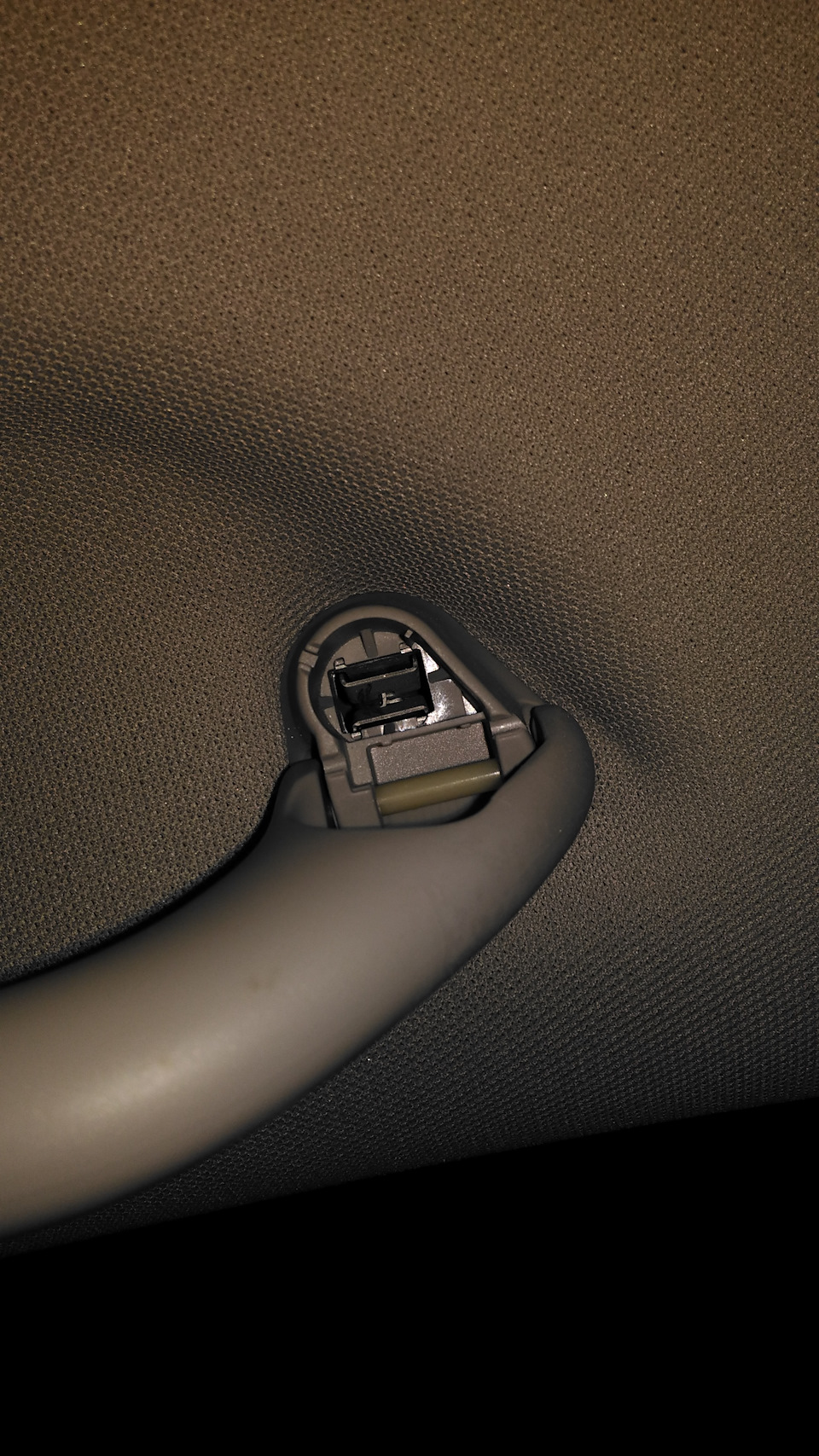 Как снять ручки потолочные поло рестайлинг — DRIVE2
