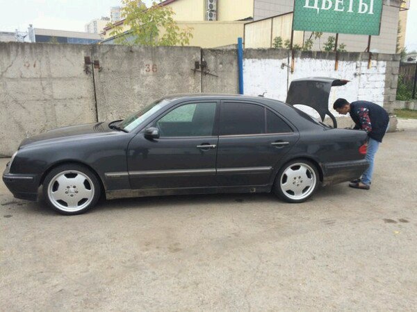 Mercedes Benz w210 Monoblock