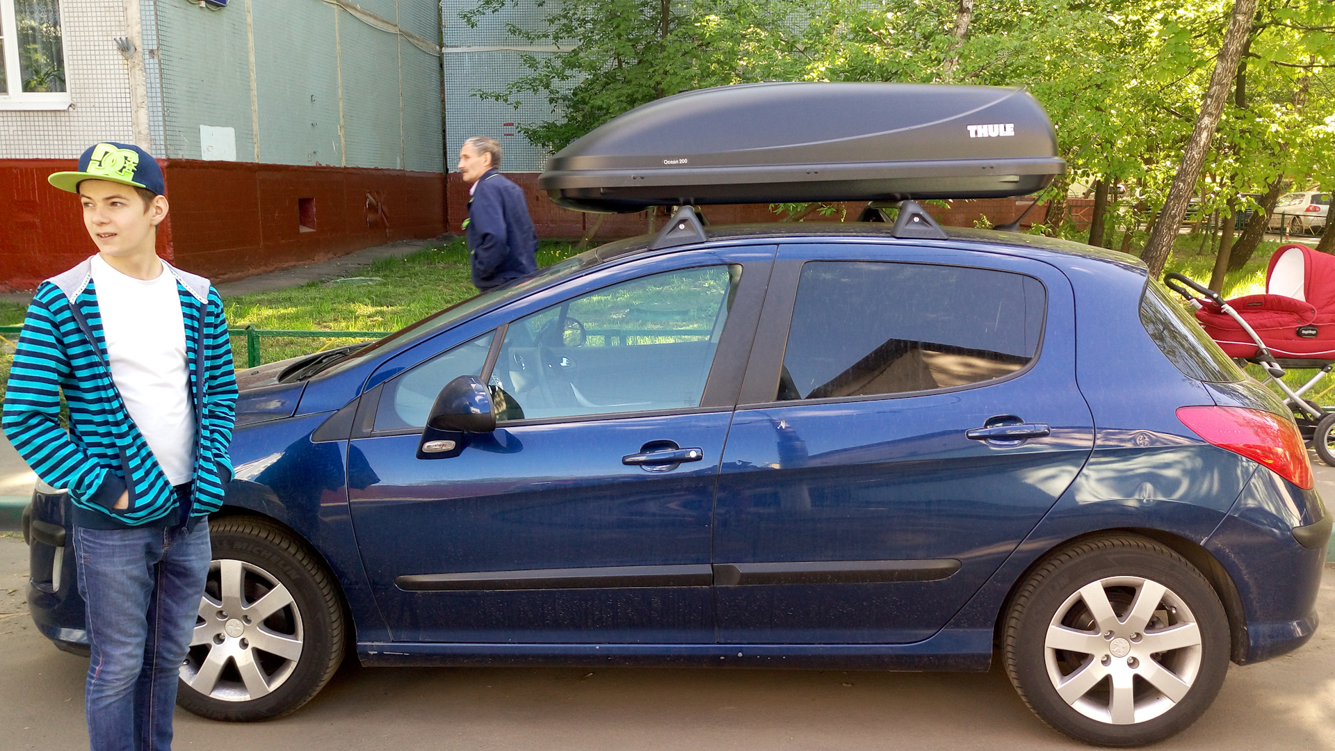 Автобокс Thule Ocean 200 — Peugeot 308 (1G), 1,6 л, 2008 года | аксессуары  | DRIVE2