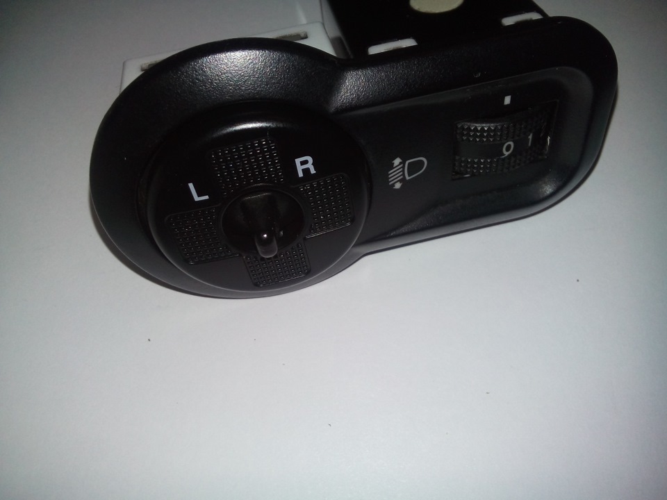 Ремонт. Регулятора электрозеркал — KIA Spectra, 1,6 л, 2007 года ...