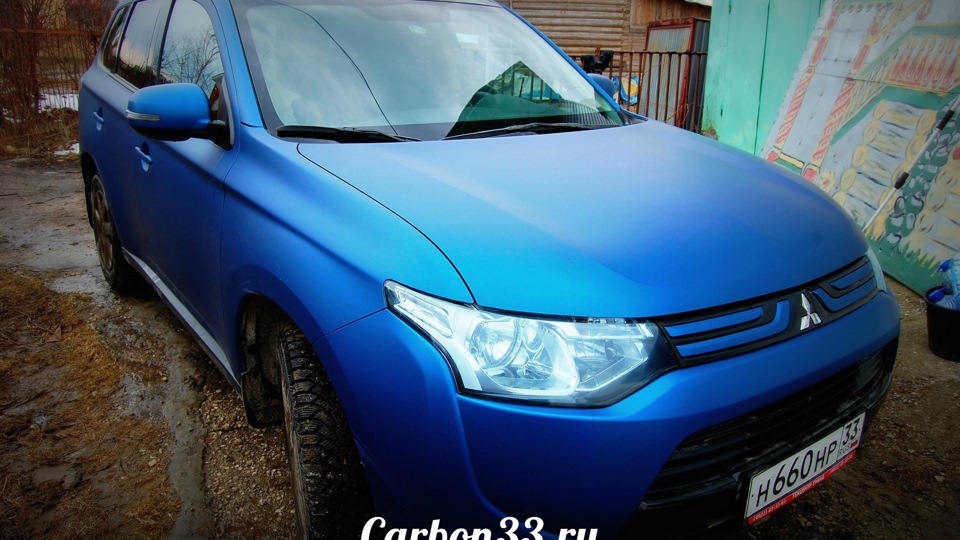 Mitsubishi Outlander матовый