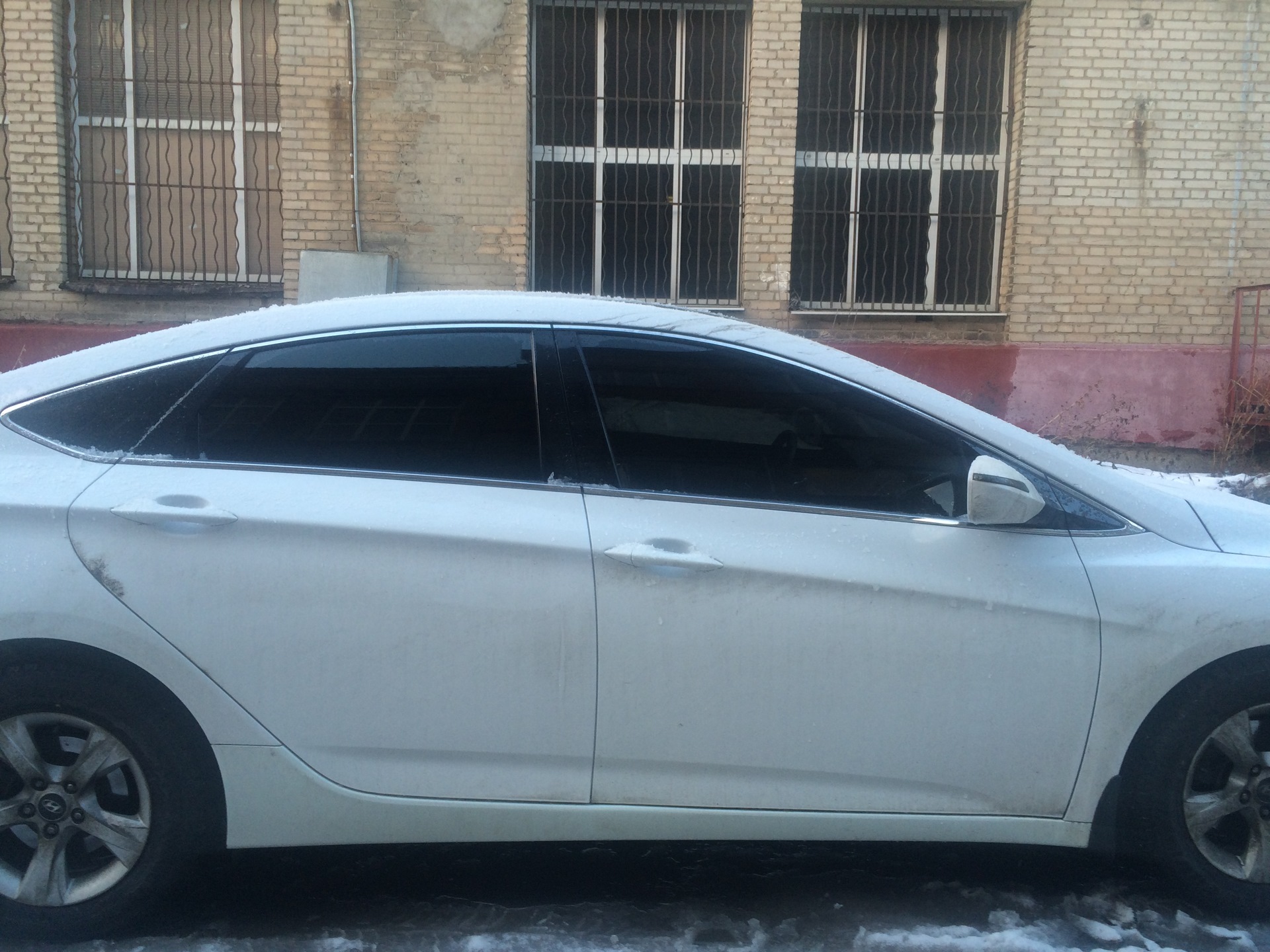 Hyundai solaris 2 тонировка. тонировка хендай солярис 50% пленкой. хендай солярис 2 тонированный 50%. солярис белый 2016 тонировка. Hyundai solaris тонированный.