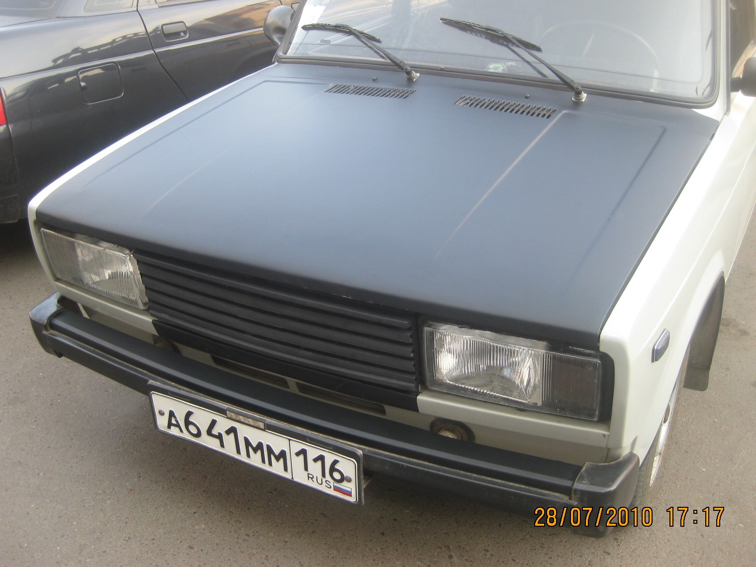 Затянул капот — Lada 2105, 1,5 л, 1996 года | аксессуары | DRIVE2