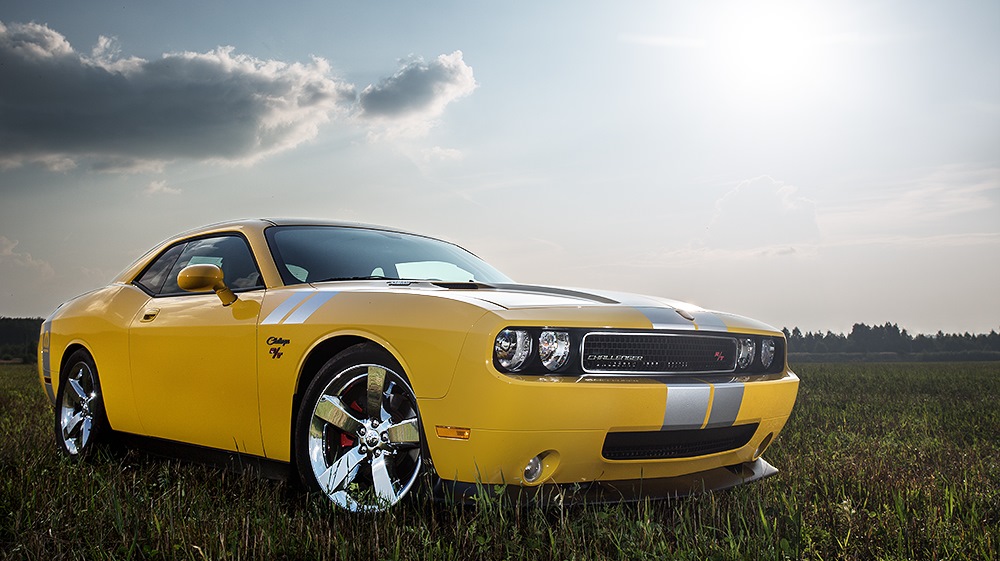 Dodge Challenger r18