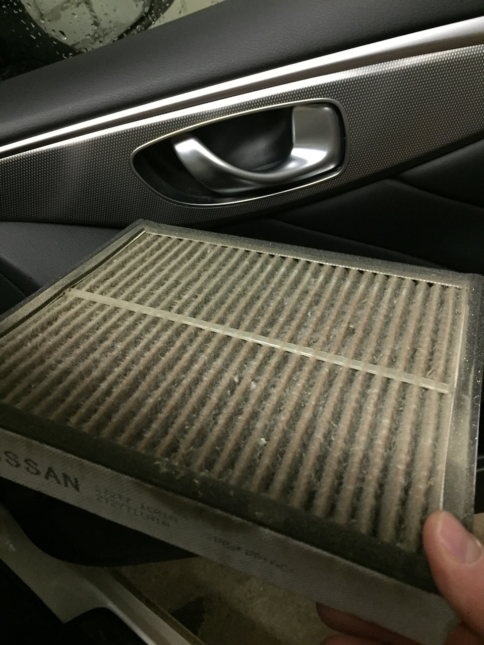 8 tsi. Шкода суперб замена фильтра. Шкода суперб замена фильтра. Салонный фильтр шкода румстер1. Skoda superb 2 дополнительный фильтр салона.